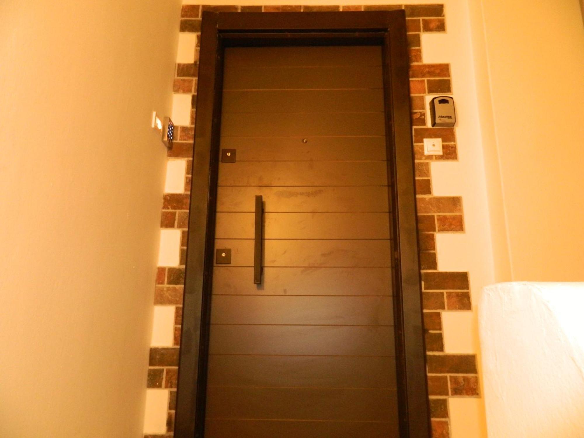 Η Ωραία Των Αθηνών Apartment Athena Bagian luar foto